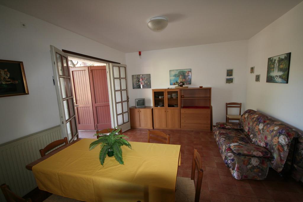 Ba - Villa Stella - 3 Apartments- リニャーノ・サッビアドーロ エクステリア 写真