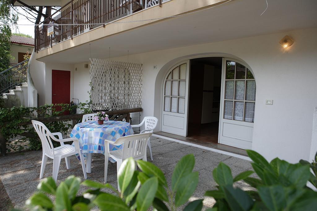 Ba - Villa Stella - 3 Apartments- リニャーノ・サッビアドーロ エクステリア 写真